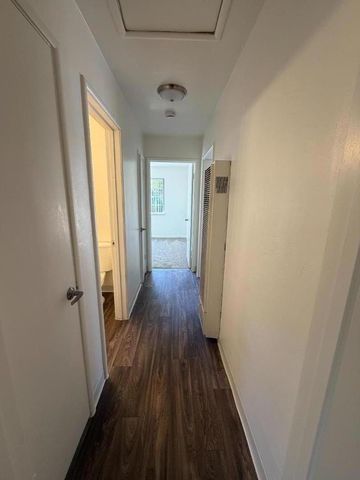 1807 Woodland Avenue, East Palo Alto, CA 94303