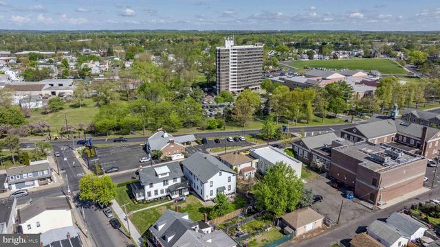 210 POND ST, Bristol, PA 19007