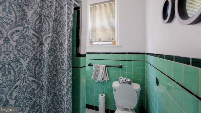 210 POND ST, Bristol, PA 19007