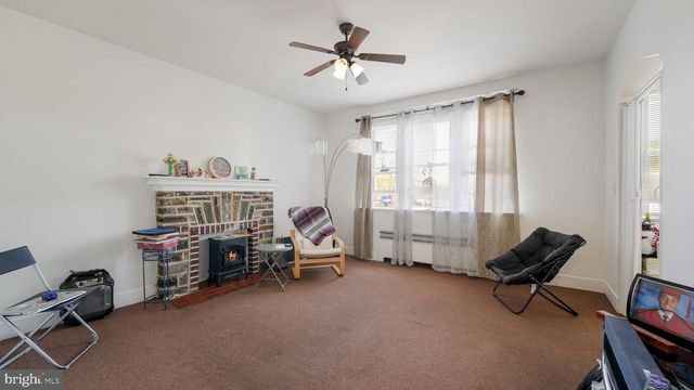 210 POND ST, Bristol, PA 19007