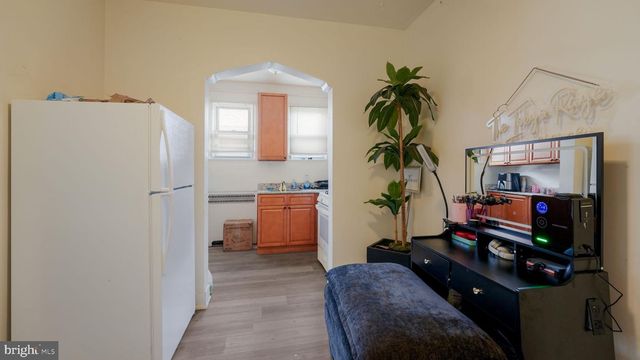 210 POND ST, Bristol, PA 19007
