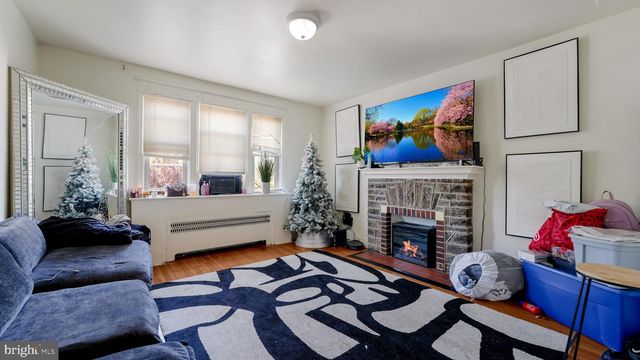 210 POND ST, Bristol, PA 19007
