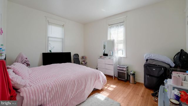 210 POND ST, Bristol, PA 19007