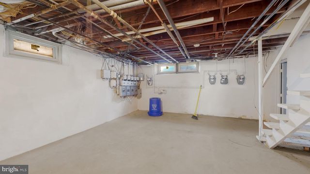 210 POND ST, Bristol, PA 19007