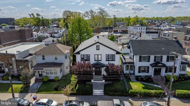 210 POND ST, Bristol, PA 19007