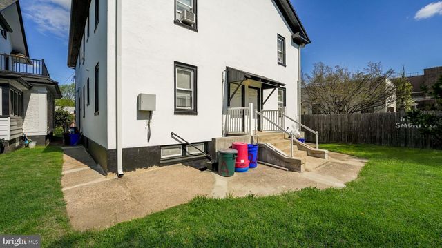 210 POND ST, Bristol, PA 19007