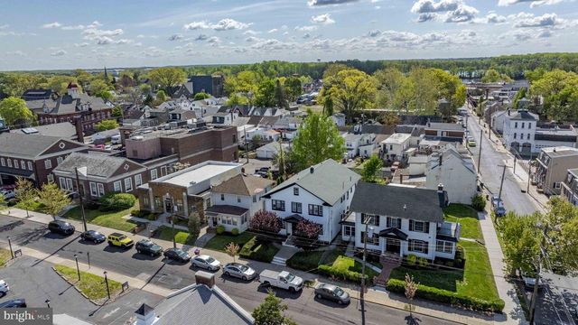 210 POND ST, Bristol, PA 19007