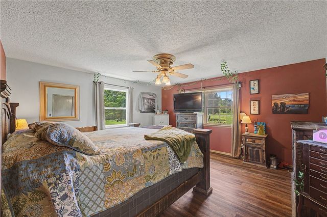 16698 Harmon Road, Fayetteville, AR 72704