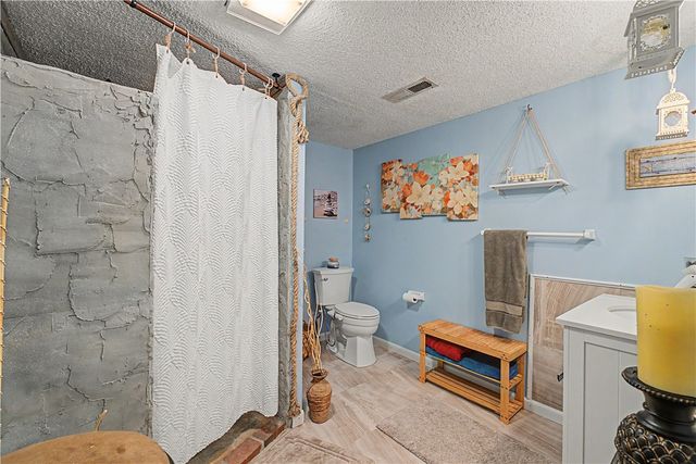 16698 Harmon Road, Fayetteville, AR 72704