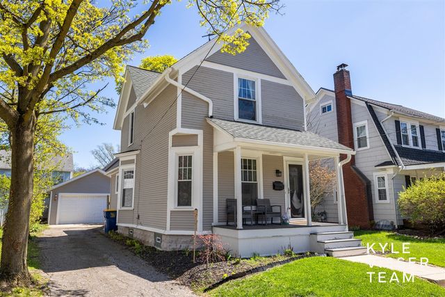 622 Gladstone Drive, East Grand Rapids, MI 49506