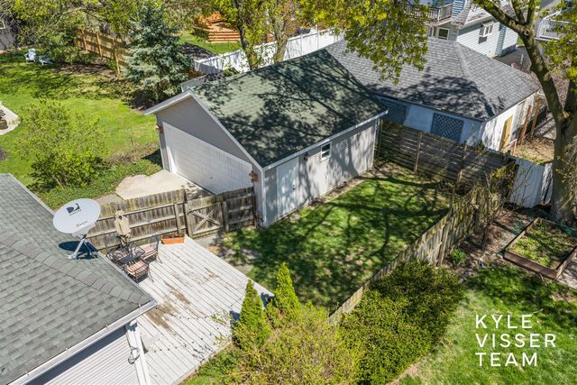 622 Gladstone Drive, East Grand Rapids, MI 49506
