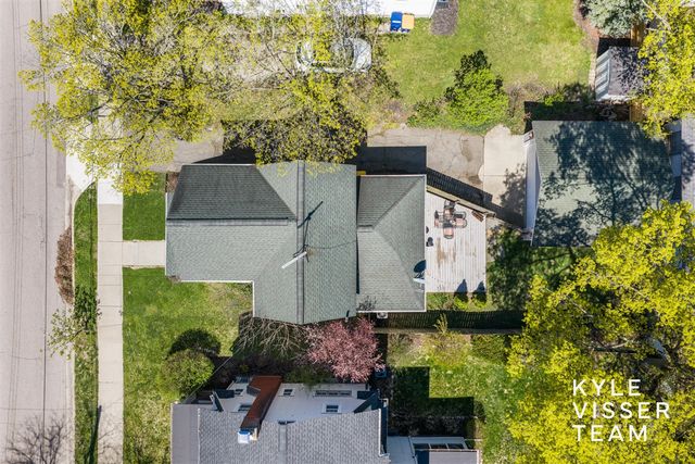 622 Gladstone Drive, East Grand Rapids, MI 49506