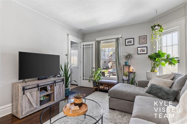 622 Gladstone Drive, East Grand Rapids, MI 49506