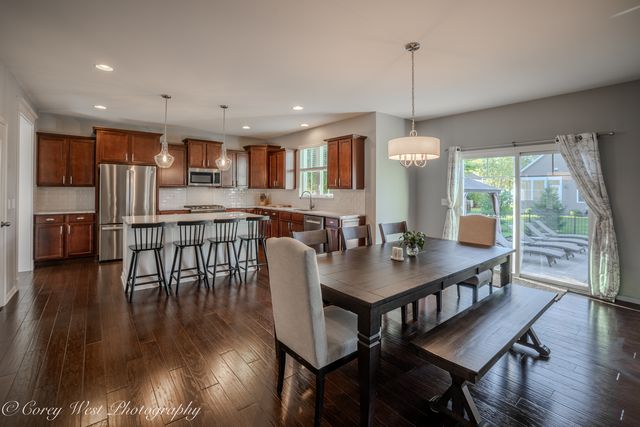 1305 Lance Avenue, Elburn, IL 60119