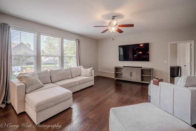 1305 Lance Avenue, Elburn, IL 60119