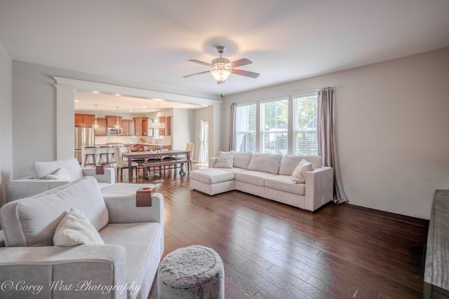 1305 Lance Avenue, Elburn, IL 60119