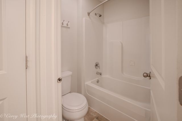 1305 Lance Avenue, Elburn, IL 60119