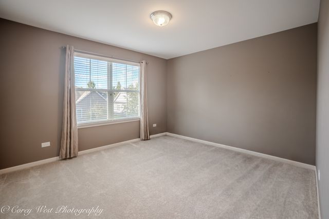 1305 Lance Avenue, Elburn, IL 60119