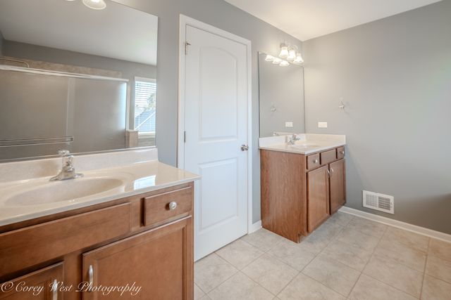 1305 Lance Avenue, Elburn, IL 60119