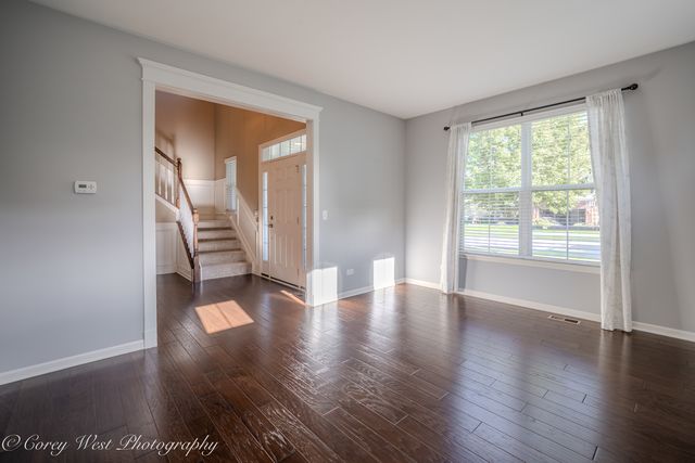 1305 Lance Avenue, Elburn, IL 60119