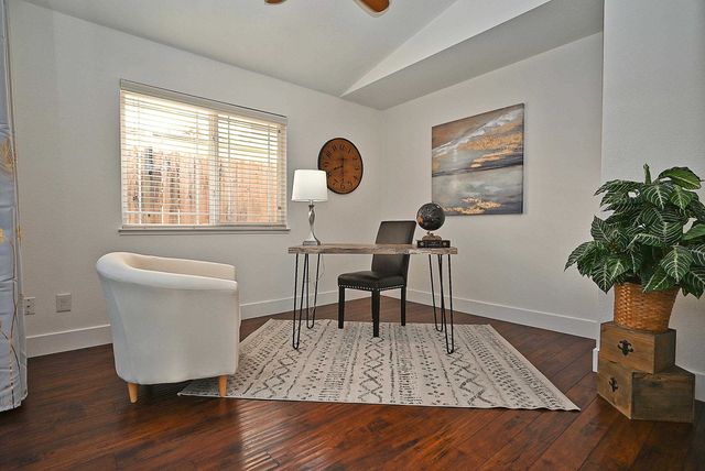 1128 Larkspur Dr, Livermore, CA 94551