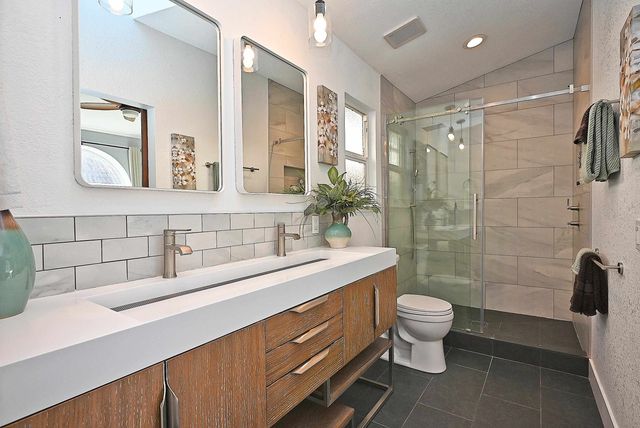 1128 Larkspur Dr, Livermore, CA 94551