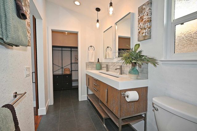 1128 Larkspur Dr, Livermore, CA 94551