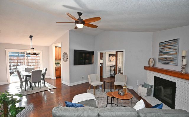 1128 Larkspur Dr, Livermore, CA 94551