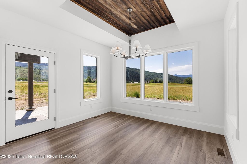 555 SILVER FOX Lane, Victor, ID 83455 photo 12