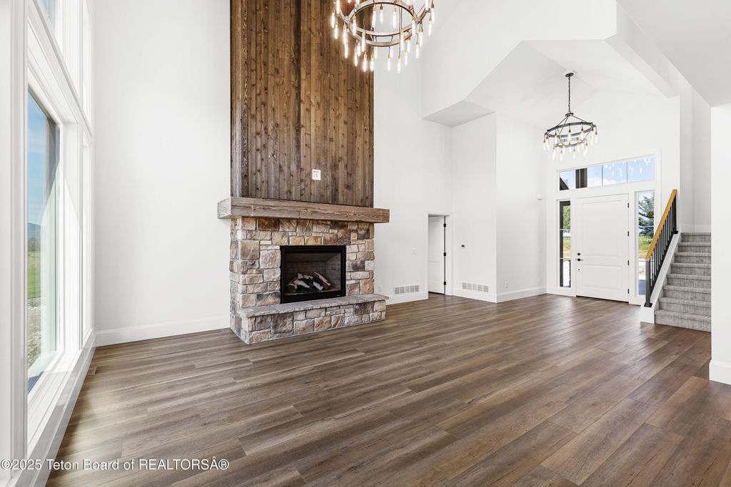 555 SILVER FOX Lane, Victor, ID 83455 photo 14