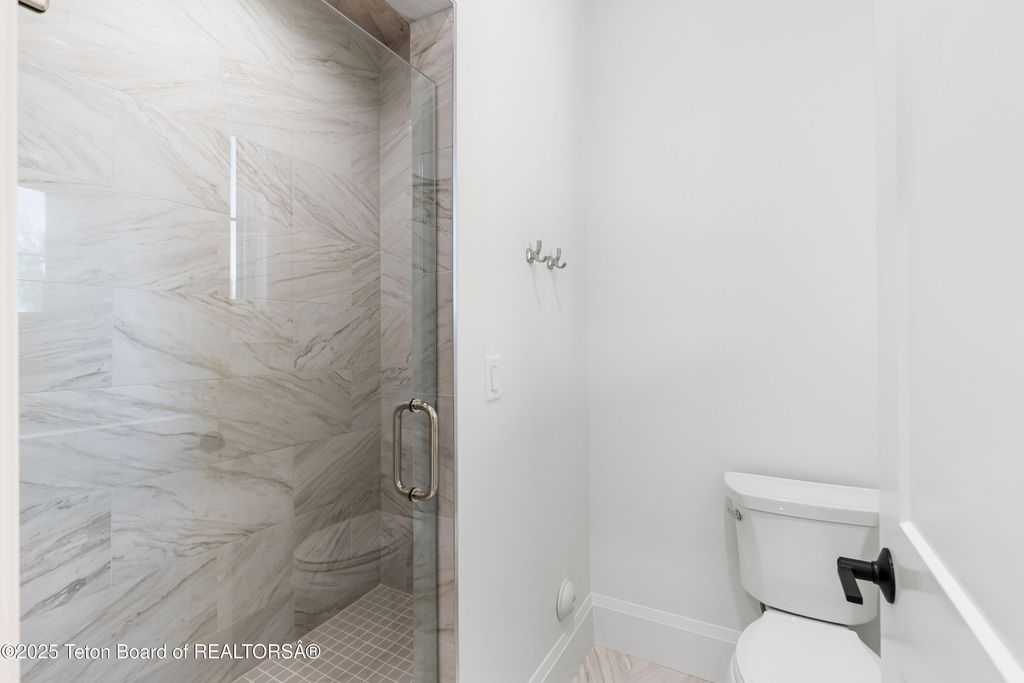 555 SILVER FOX Lane, Victor, ID 83455 photo 26