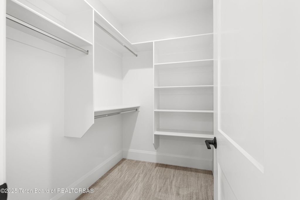 555 SILVER FOX Lane, Victor, ID 83455 photo 27