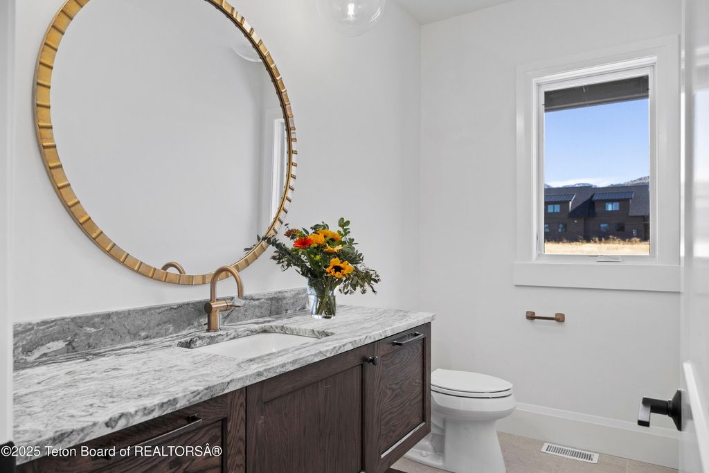 555 SILVER FOX Lane, Victor, ID 83455 photo 36