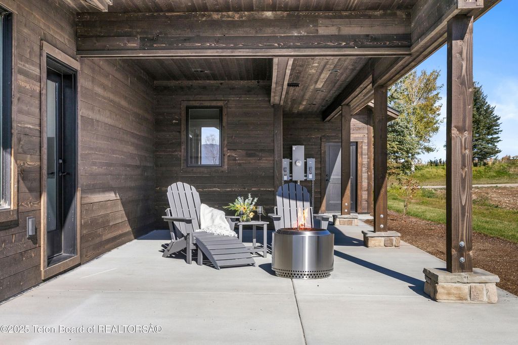 555 SILVER FOX Lane, Victor, ID 83455 photo 42