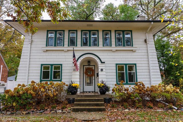 1027 W 11 Mile, Royal Oak, MI 48067