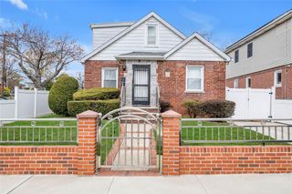 17303 Fairchild Avenue, Flushing, NY 11358