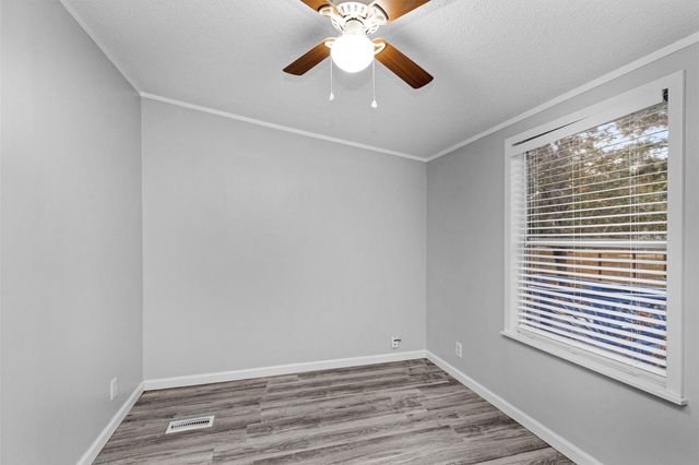 4621 Price Road, Montgomery, TX 77316