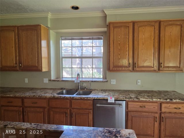 34 N Copperknoll Circle, Spring, TX 77381