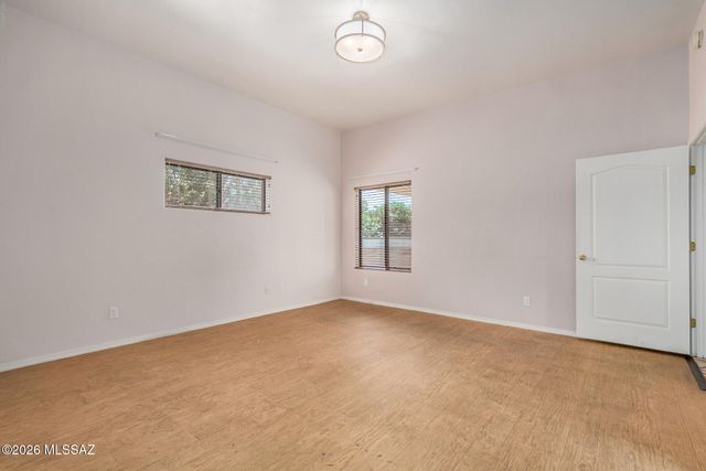 7 W Roma Drive, Tucson, AZ 85737