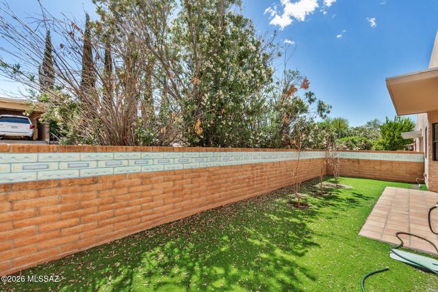 7 W Roma Drive, Tucson, AZ 85737