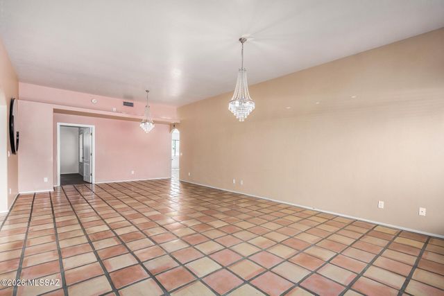 7 W Roma Drive, Tucson, AZ 85737