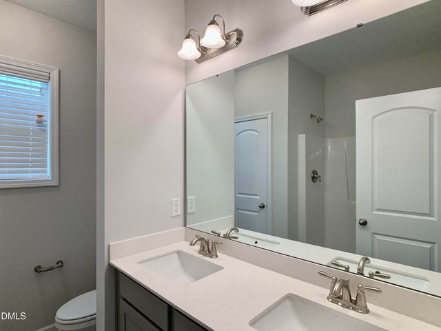 130 Henhouse Court, Zebulon, NC 27597