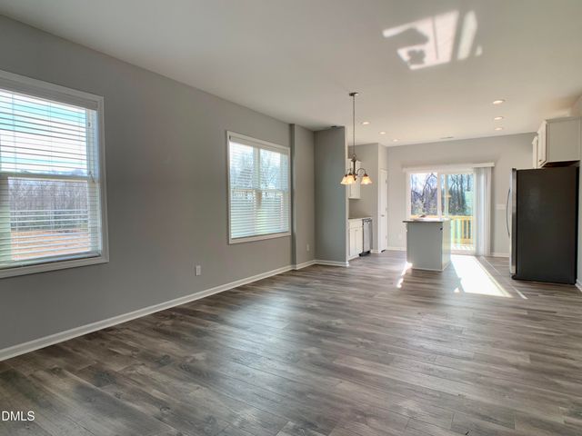 130 Henhouse Court, Zebulon, NC 27597