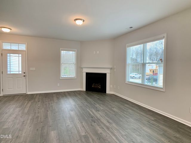 130 Henhouse Court, Zebulon, NC 27597