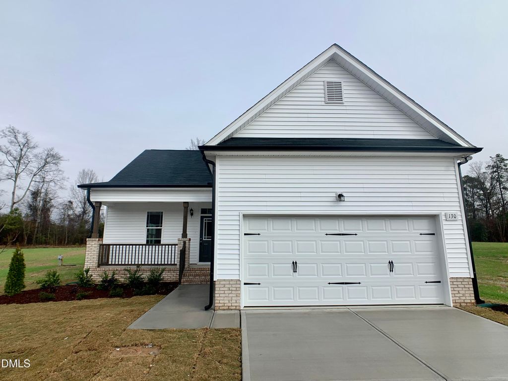 130 Henhouse Court, Zebulon, NC 27597