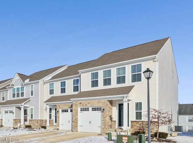 1121 Meadow Run, Copley, OH 44321