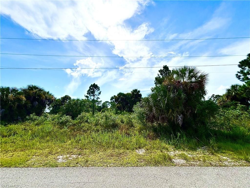 512 Herrin AVE, LEHIGH ACRES, FL 33974 — exterior