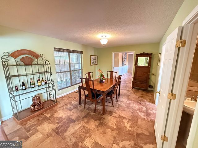 81 Mariners Drive NE, Milledgeville, GA 31061