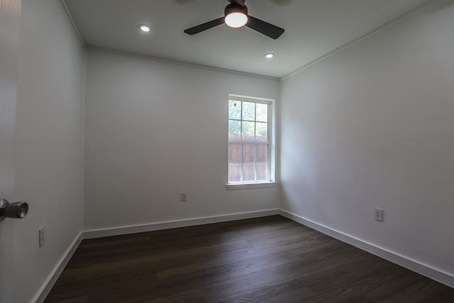 727 Royal Crest Drive, Mesquite, TX 75149