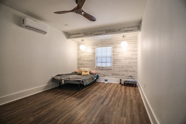 727 Royal Crest Drive, Mesquite, TX 75149